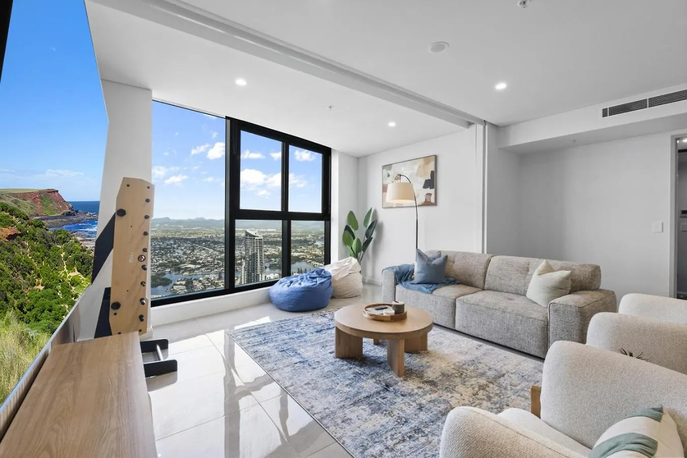 The Seawood - New Beachfront 71F Skyhome 3Br Ocean Coastal View With Parking, Pool And Gym ゴールドコースト
